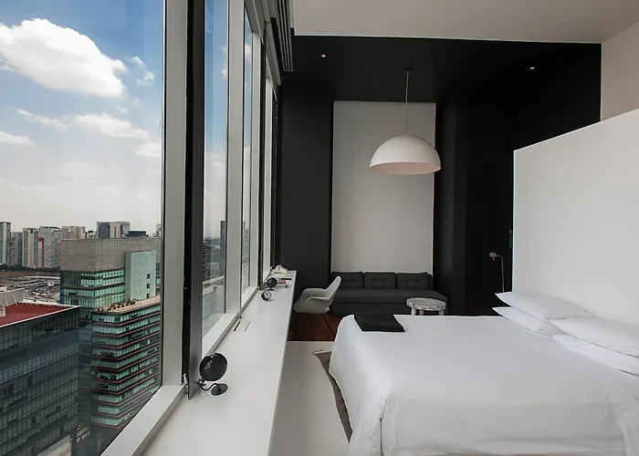 Hotel Capital 4*