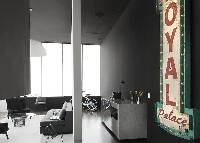 Capital Hotel 4*